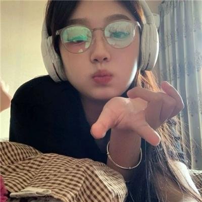 普通邂逅中开启感情新篇章